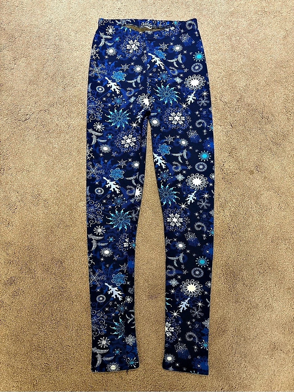 3 for $19 Just cozy fuzzy blue snowflakes leggings size xs/s